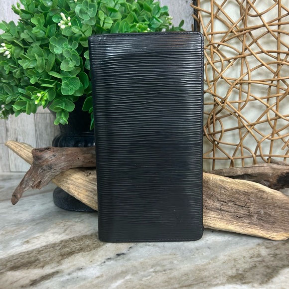 LOUIS VUITTON - Epi Brazza - Picture 1 of 15